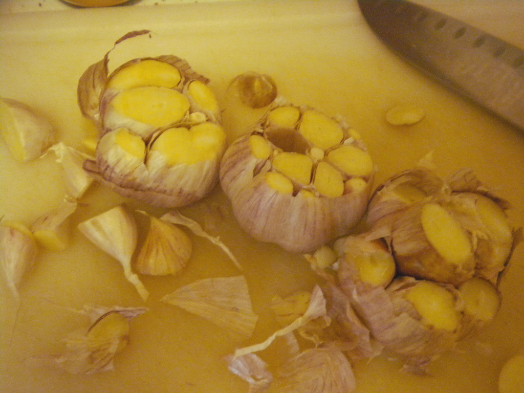 cut garlic